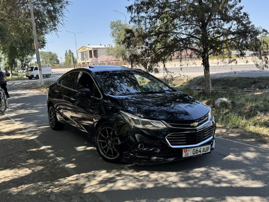 Chevrolet Cruze: 2018 г., 1.6 л, Автомат, Дизель, Седан: фото 2