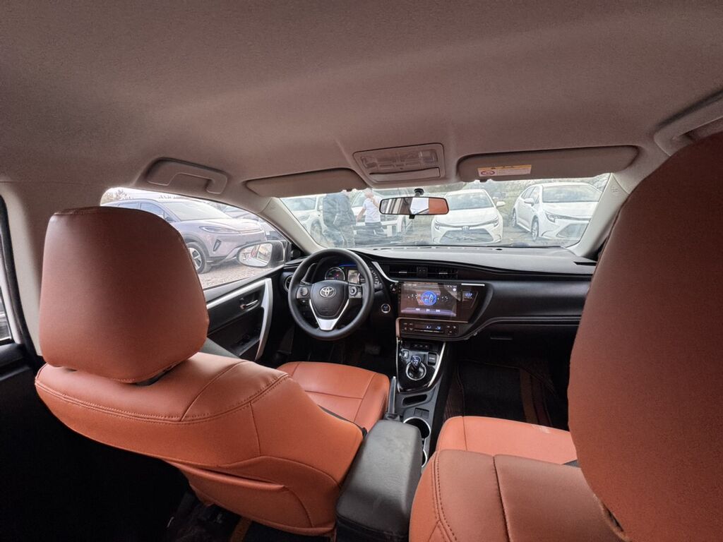 Toyota Levin: 2019 г., 1.8 л, Автомат, Гибрид, Седан: фото 8