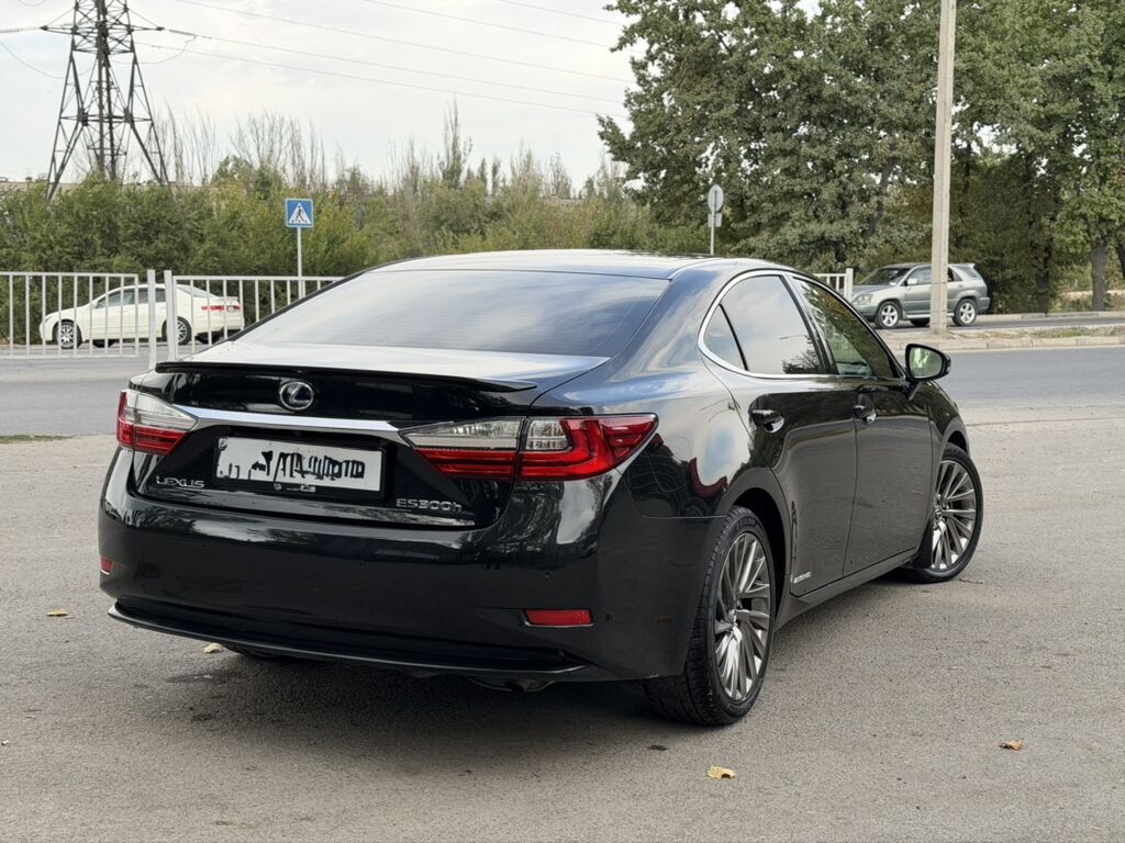 Lexus ES: 2017 г., 2.5 л, Гибрид, Седан: фото 3