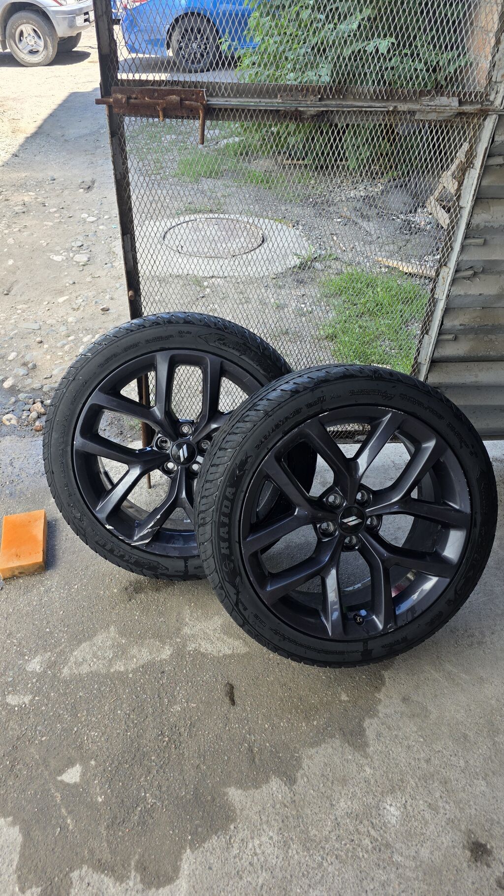 Колеса в сборе 245 / 45 / R 20, Лето, Б/у, Комплект, Легковые, Литые, отверстий - 5: фото 1