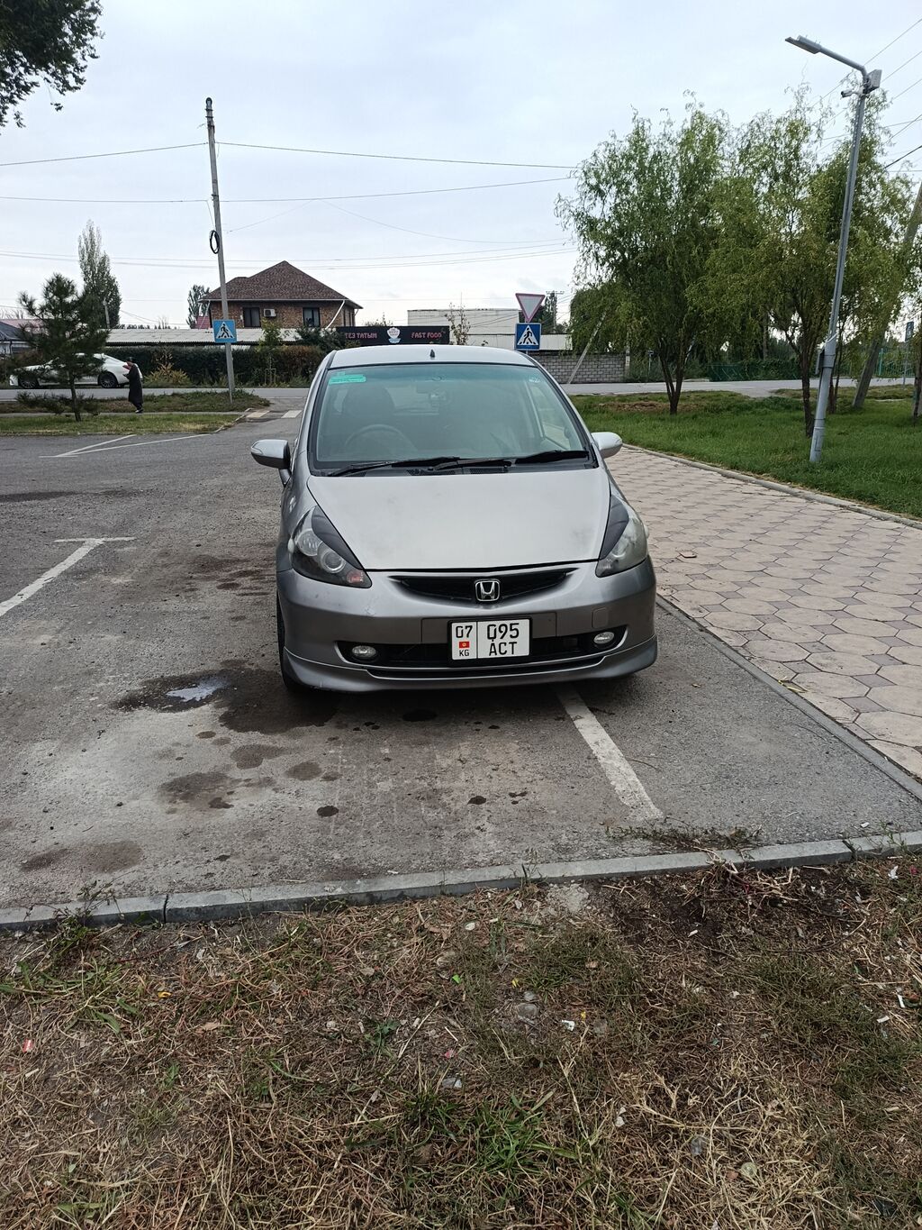 Honda Fit: 2003 г., 1.3 л, Вариатор, Бензин: фото 4
