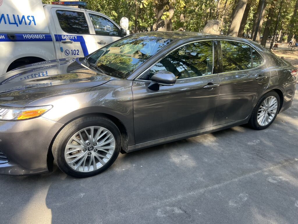 Toyota Camry: 2019 г., 2.5 л, Вариатор, Гибрид, Седан: фото 7