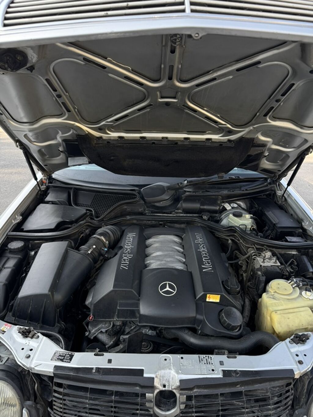Mercedes-Benz E-Class: 1997 г., 4.3 л, Бензин, Седан: фото 7