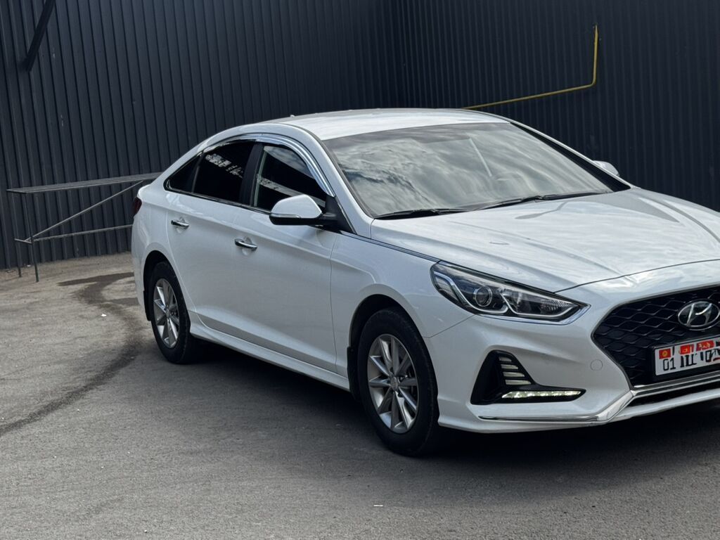 Hyundai Sonata: 2022 г., 2 л, Автомат, Газ, Седан: фото 2