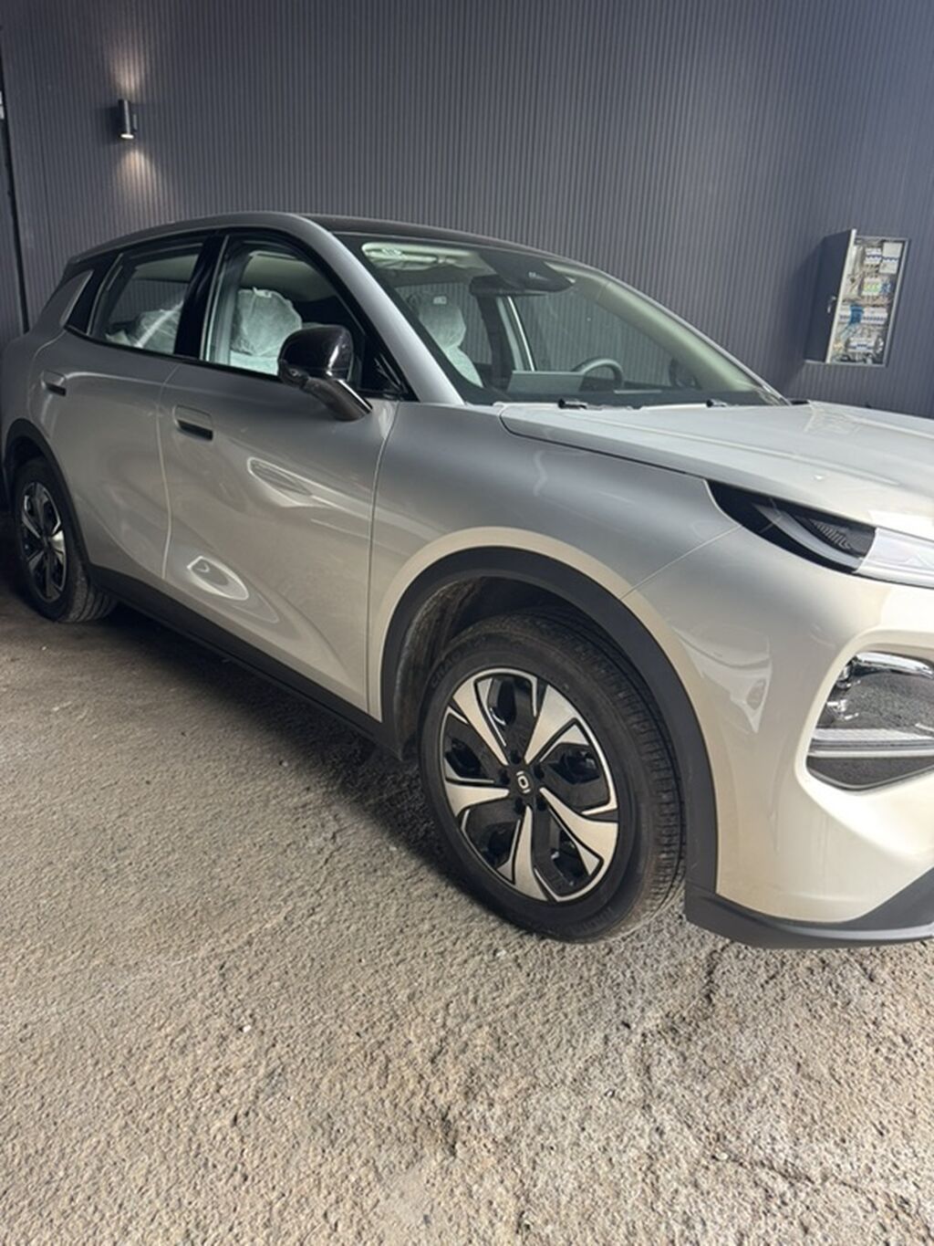 Changan Qiyuan Q05: 2026 г., Автомат, Электромобиль, Кроссовер: фото 2