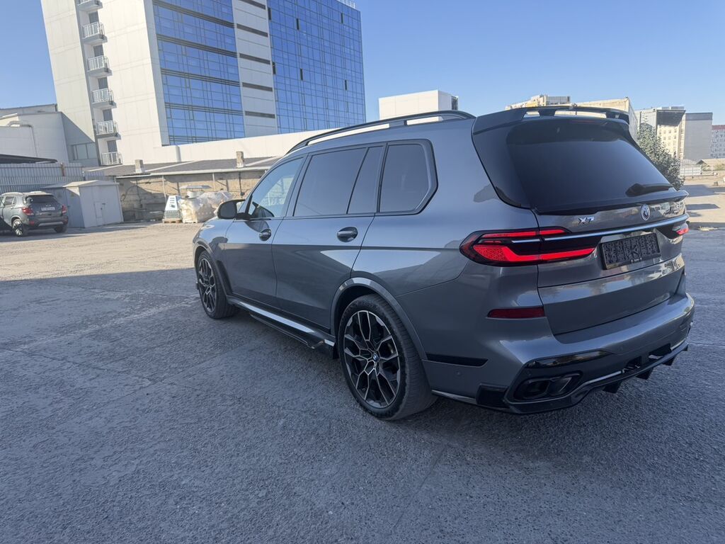 BMW X7: 2023 г., 4.4 л, Автомат, Бензин, Внедорожник: фото 5