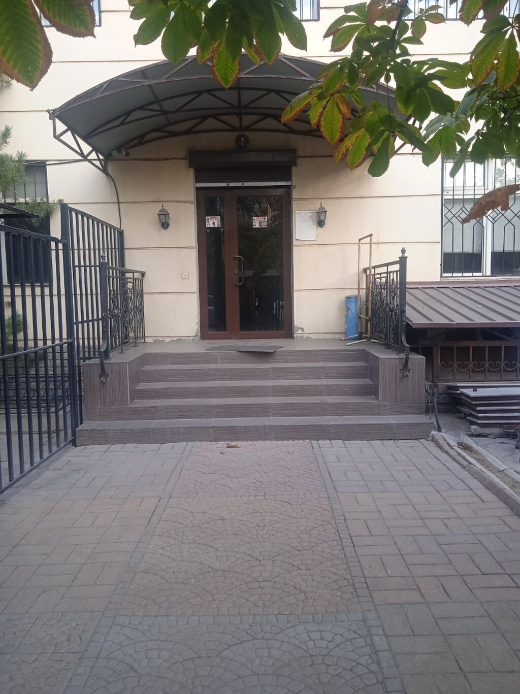 Продажа офисов 275 м², С ремонтом, Частный дом, 1 этаж