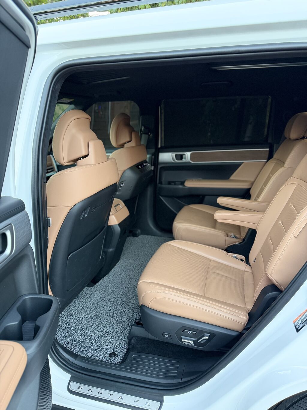 Hyundai Santa Fe: 2023 г., 1.6 л, Автомат, Гибрид, Внедорожник: фото 8