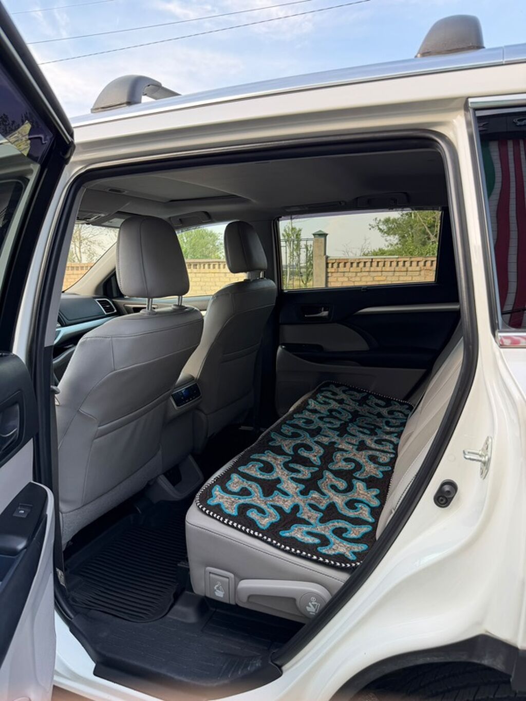Toyota Highlander Hybrid 2019, 3.5 л, АКПП, левый руль: фото 4