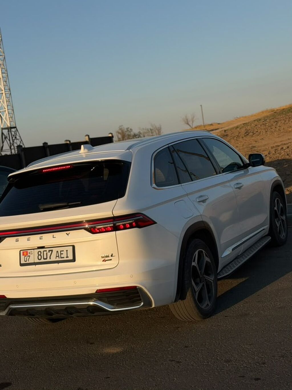 Geely Monjaro: 2022 г., 2 л, Автомат, Бензин, Кроссовер: фото 2