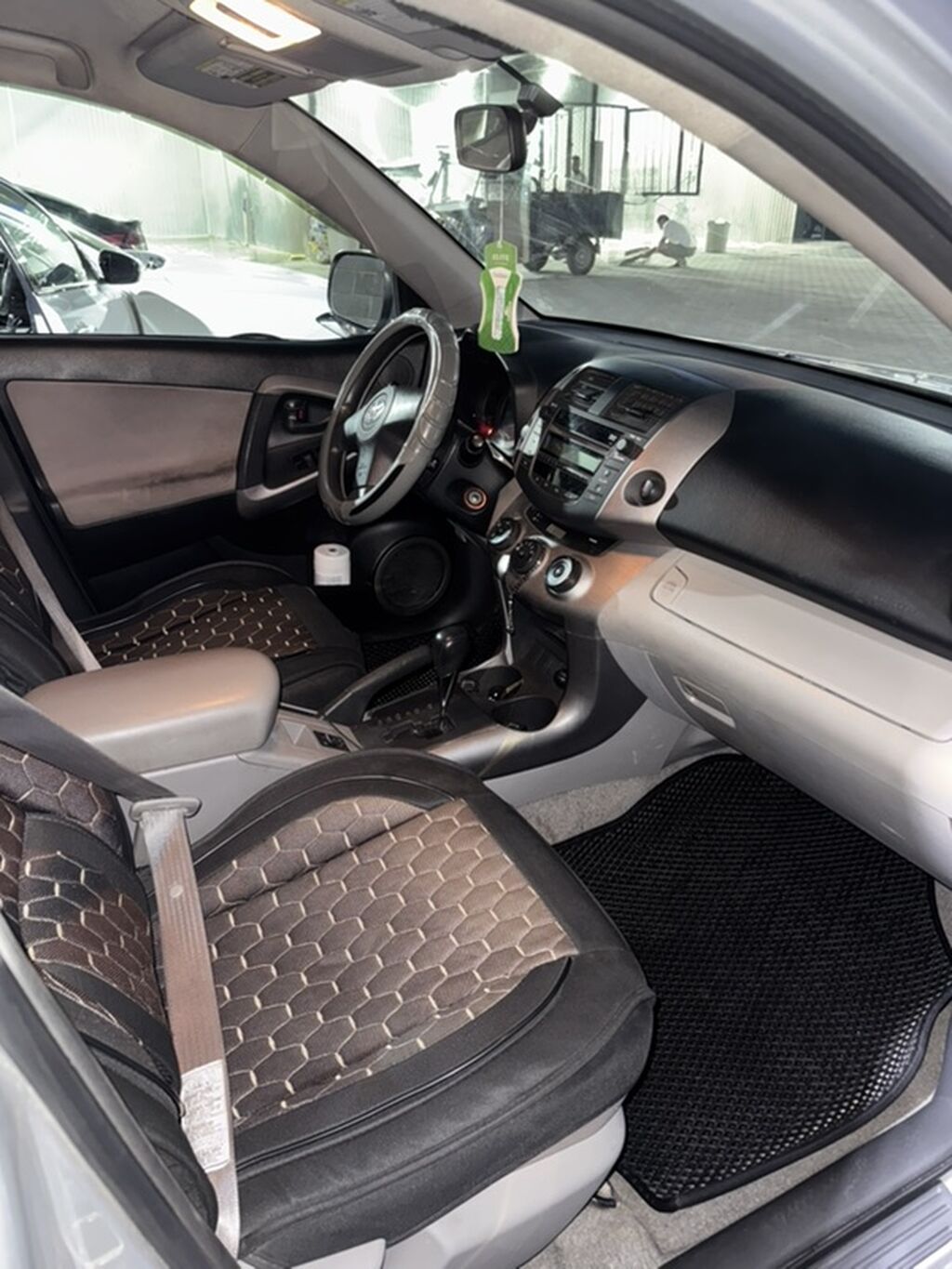 Toyota RAV4: 2006 г., 2.4 л, Автомат, Бензин, Кроссовер: фото 3