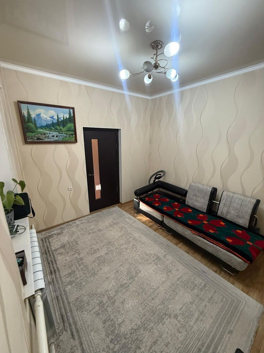 Продаю двухэтажный дом, (полдома, но с отдельными воротами и двором): фото 6