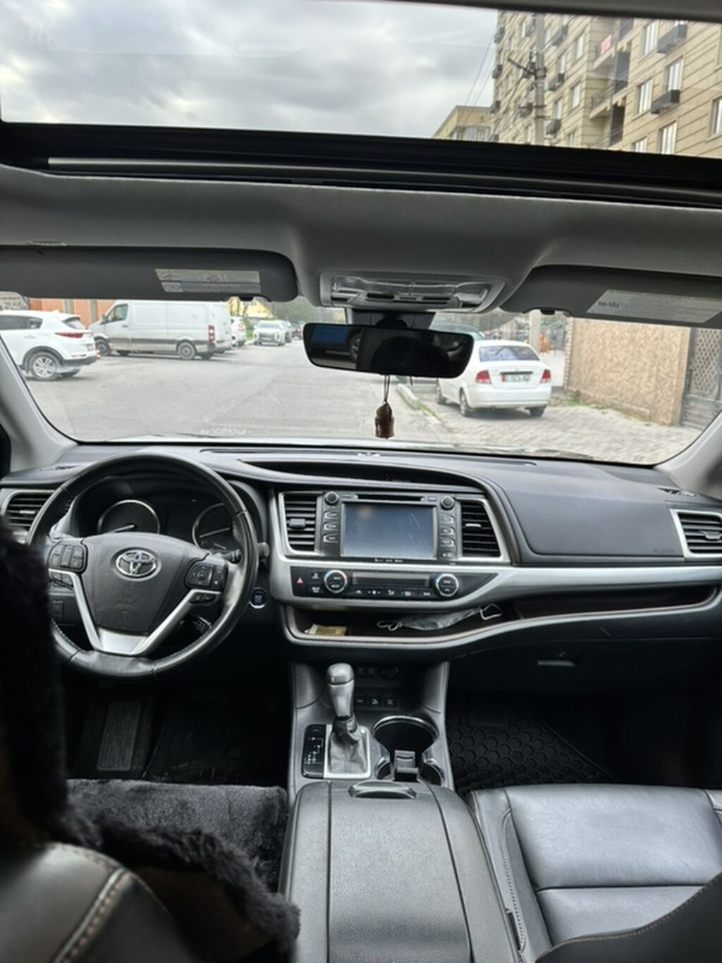 Toyota Highlander: 2018 г., 3.5 л, Автомат, Бензин, Кроссовер — фото 6