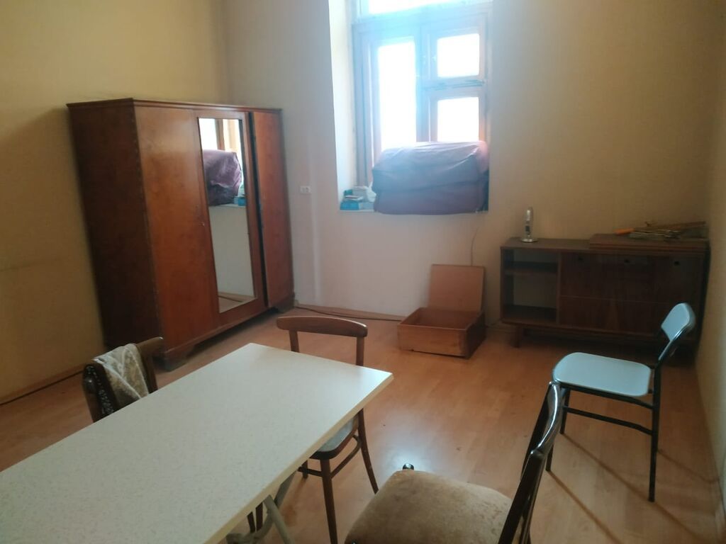 Bakı, M.Ə. Rəsulzadə qəs., 2 otaqlı, Köhnə tikili, 65 kv. m