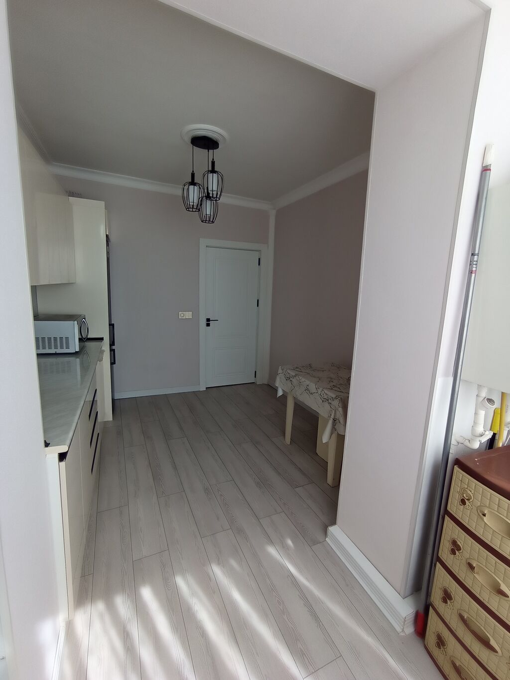 4 otaqlı, Yeni tikili, 98 kv. m