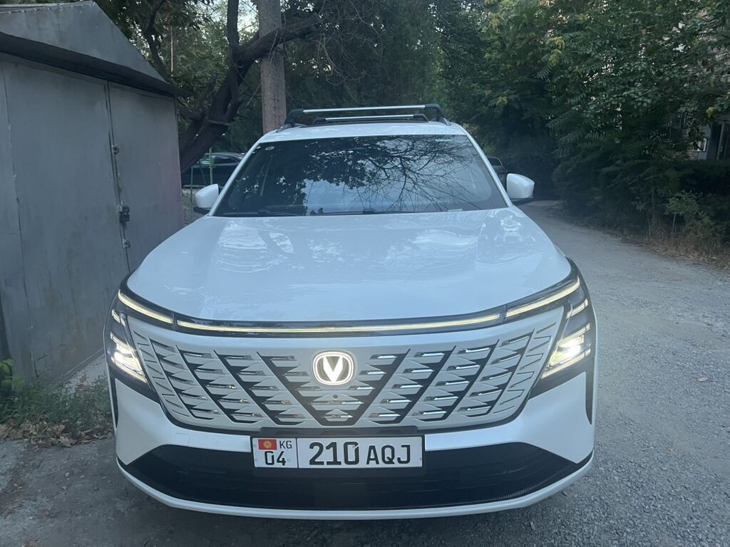 Changan CS75 Plus: 2025 г., 1.5 л, Автомат, Бензин, Кроссовер — фото 1