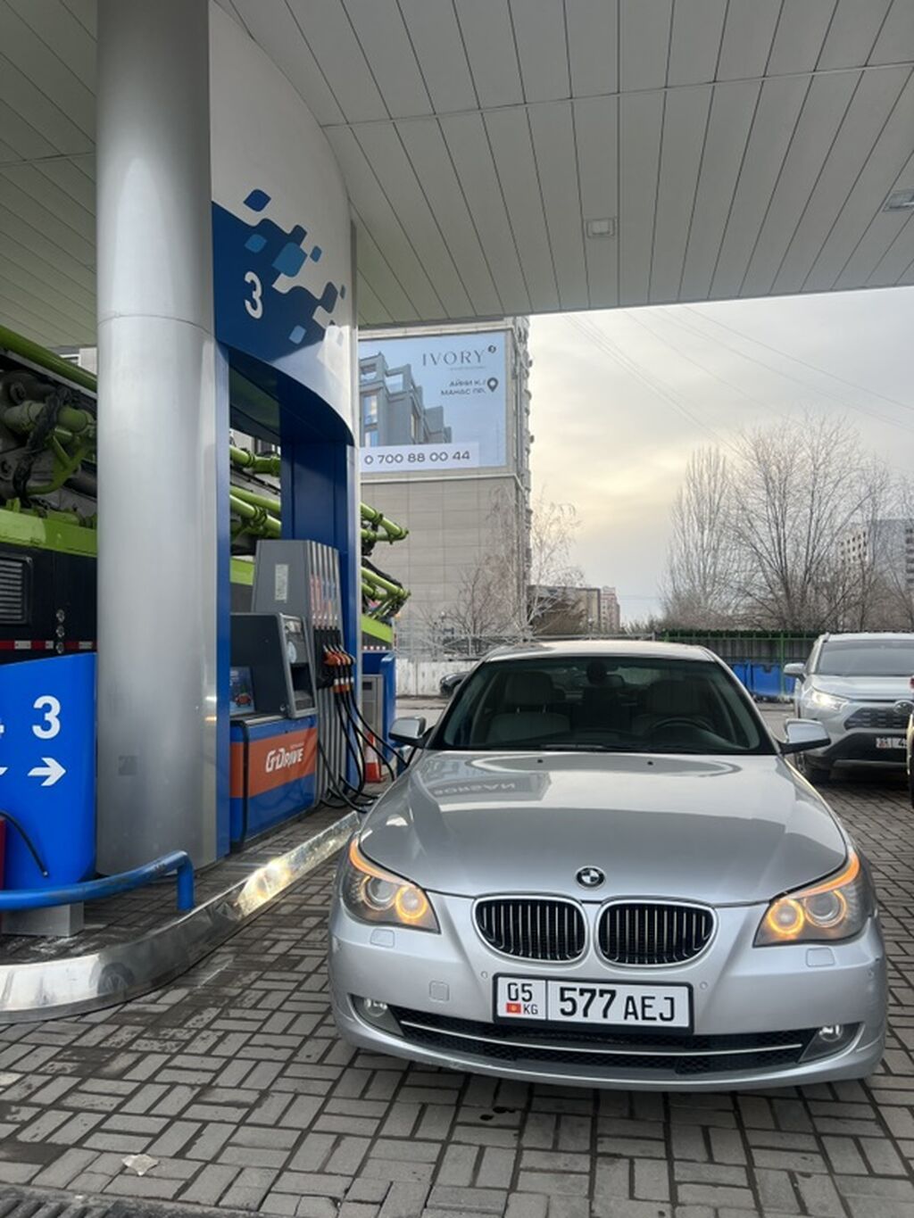 BMW 5 series: 2010 г., 3 л, Автомат, Бензин, Седан: фото 3