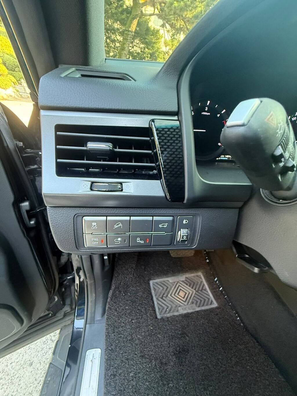 Ssangyong Rexton: 2020 г., Внедорожник: фото 3