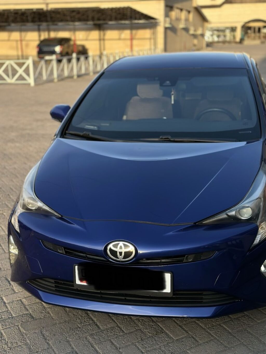 Toyota Prius: 2018 г., Гибрид, Хэтчбэк: фото 5