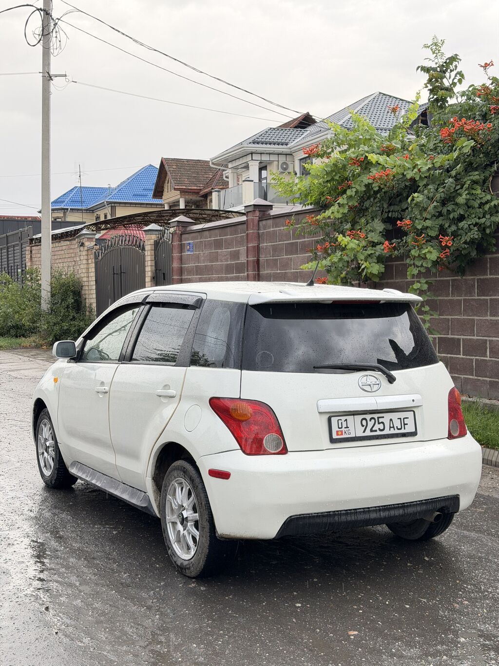 Toyota Ist: 2004 г., 1.5 л, Автомат, Бензин, Лифтбек: фото 8