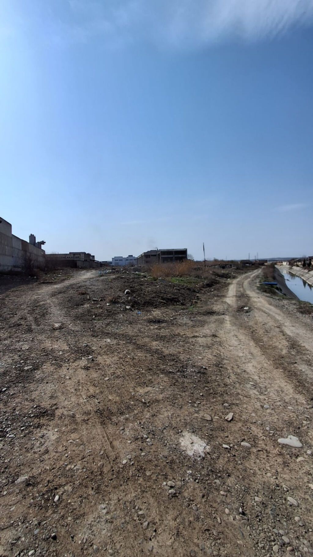 300 sot, Tikinti, Makler, Kupça (Çıxarış)