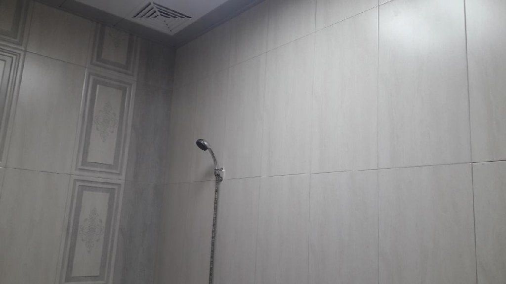 7 otaqlı, 240 kv. m, Yeni təmirli