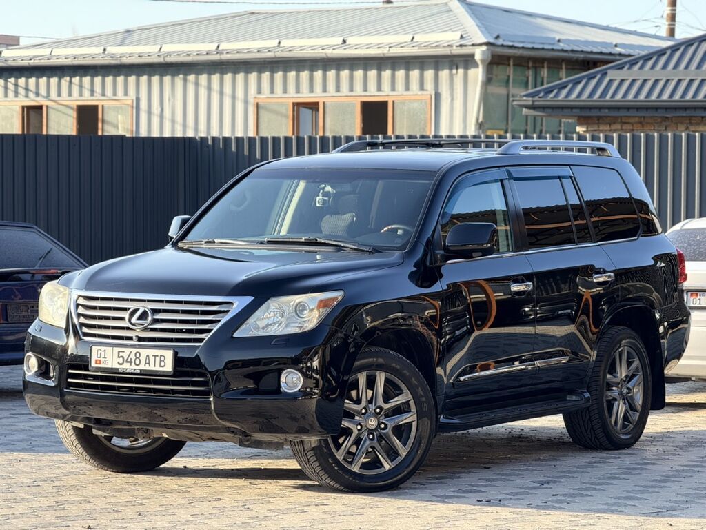 Lexus LX: 2011 г., Газ, Внедорожник: фото 1