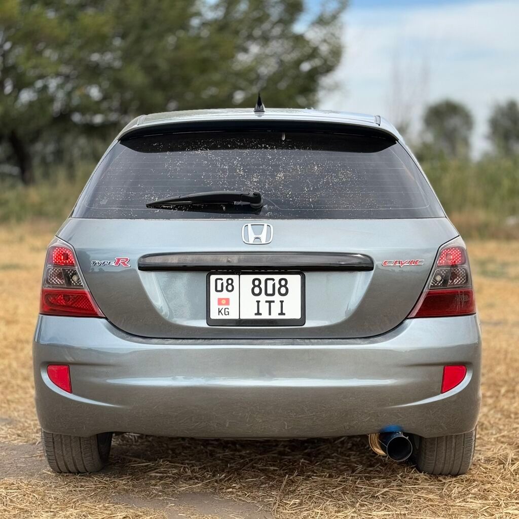 Honda Civic: 2005 г., 2 л, Механика, Бензин, Хэтчбэк: фото 5