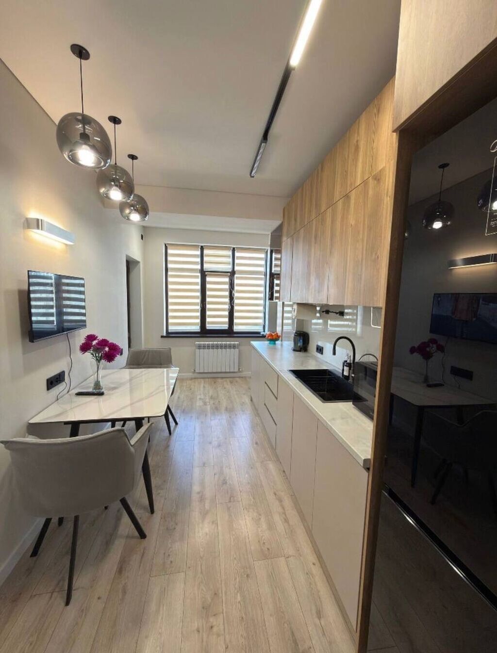 2 комнаты, 82 м², Золотой квадрат Элитка, 5 этаж, Дизайнерский ремонт: фото 3