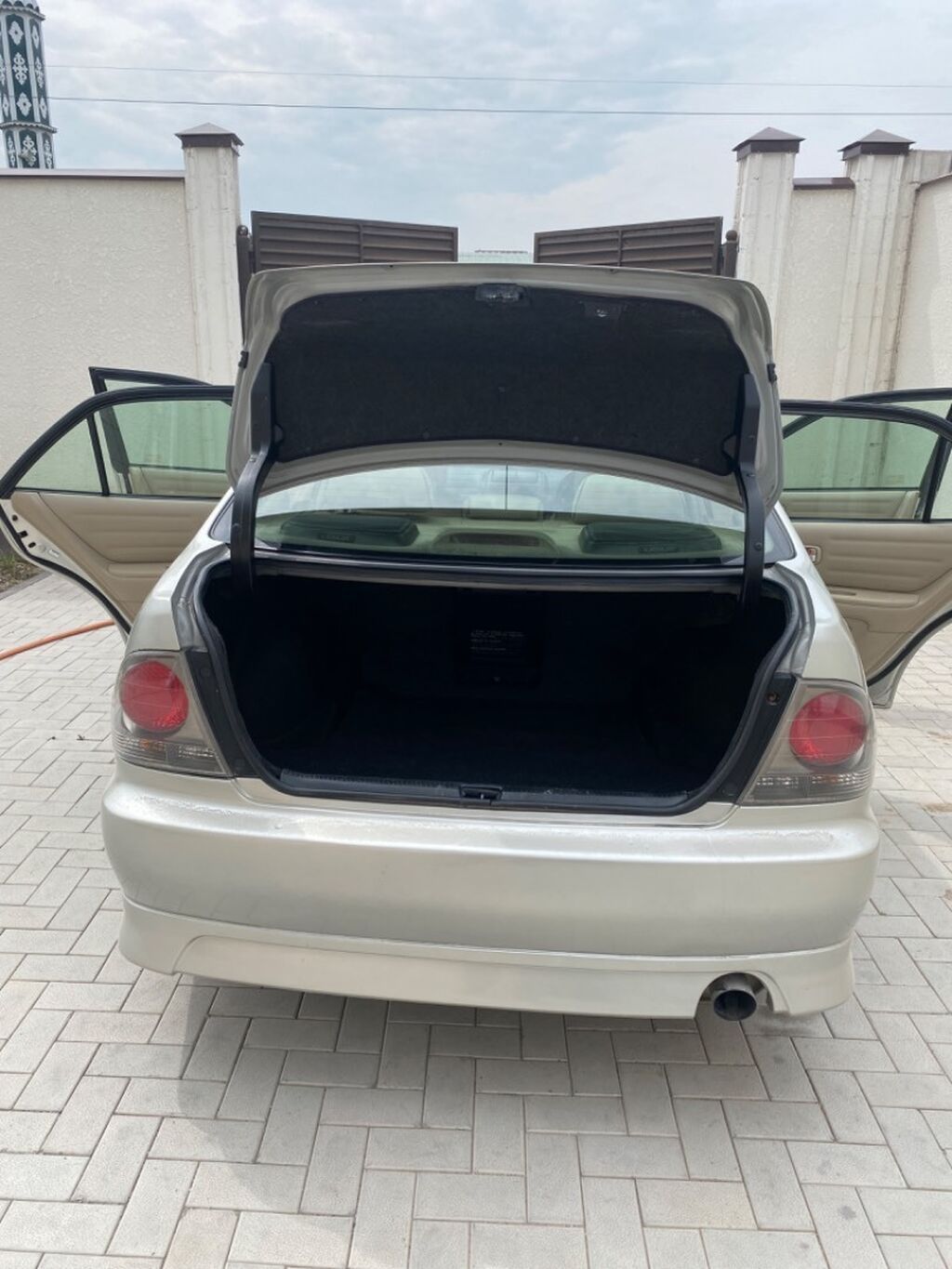 Lexus IS: 2005 г., 2 л, Автомат, Бензин, Седан: фото 5