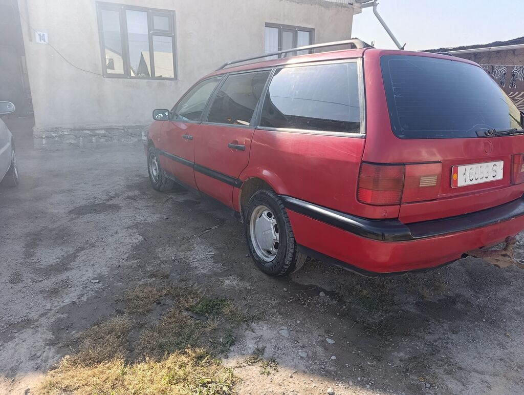 Volkswagen Passat Variant: 1996 г., 2 л, Механика, Бензин, Универсал: фото 2
