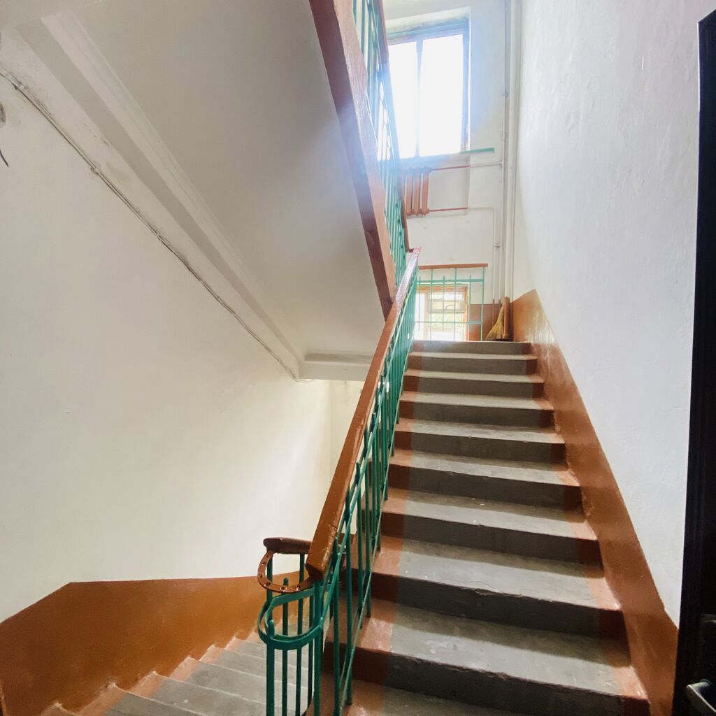 1 комната, 25 м², Пишпек Хрущевка, 2 этаж, Требуется ремонт: фото 2