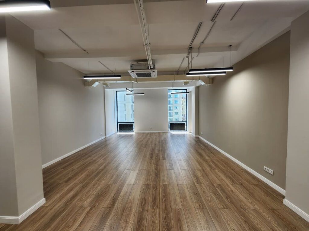 Аренда офисов, 57 м², В бизнес центре, 1 линия: фото 4