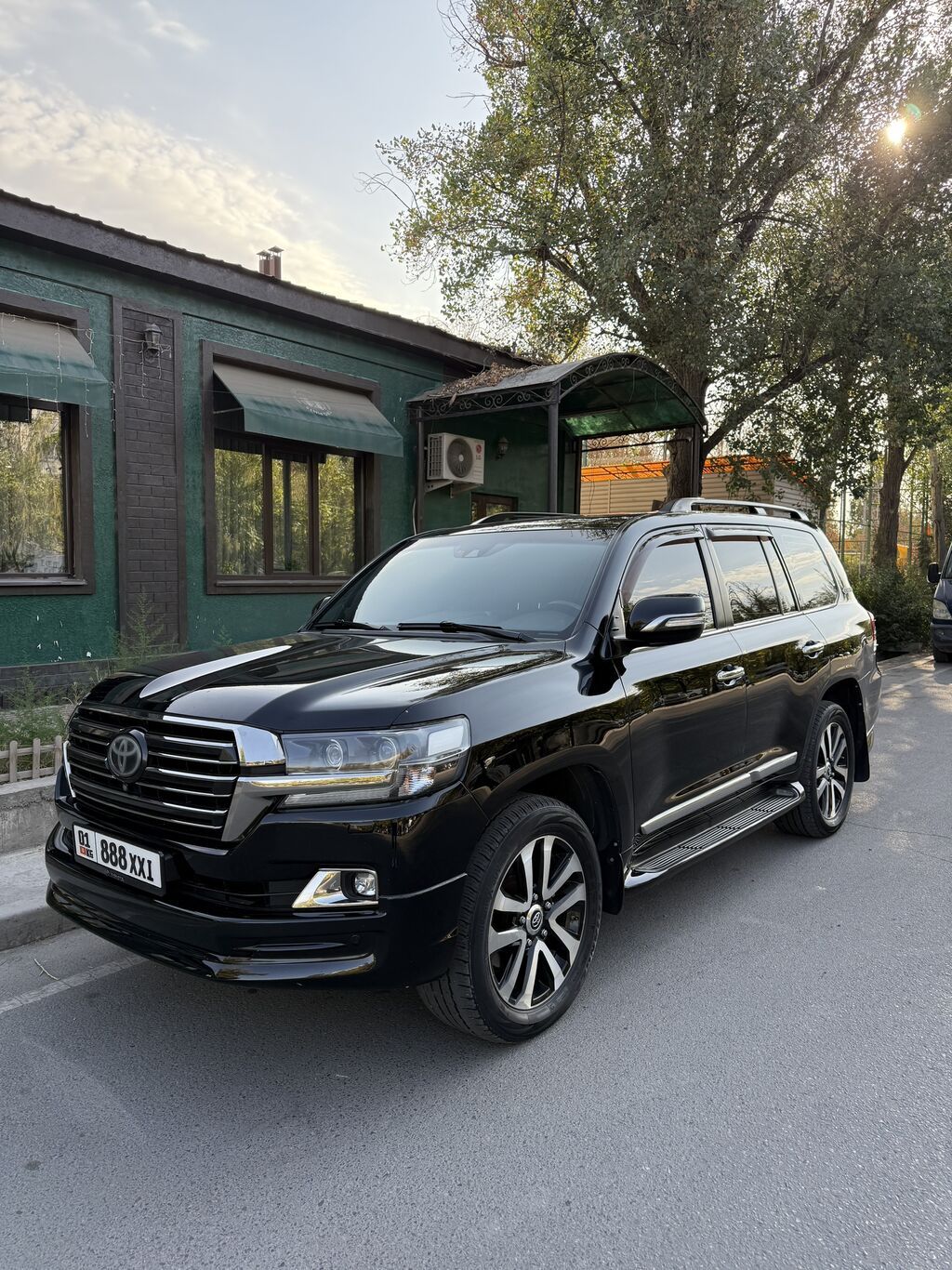 Toyota Land Cruiser