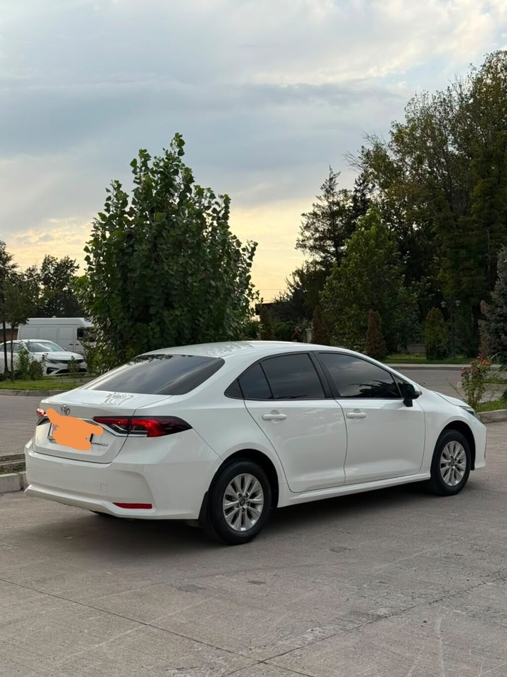 Toyota Corolla: 2020 г., 1.2 л, Автомат, Бензин, Седан: фото 5