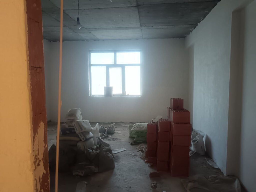 3 otaqlı, Yeni tikili, 145 kv. m