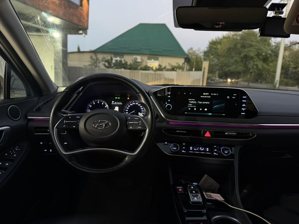Hyundai Sonata: 2021 г., 2 л, Автомат, Газ, Седан: фото 3