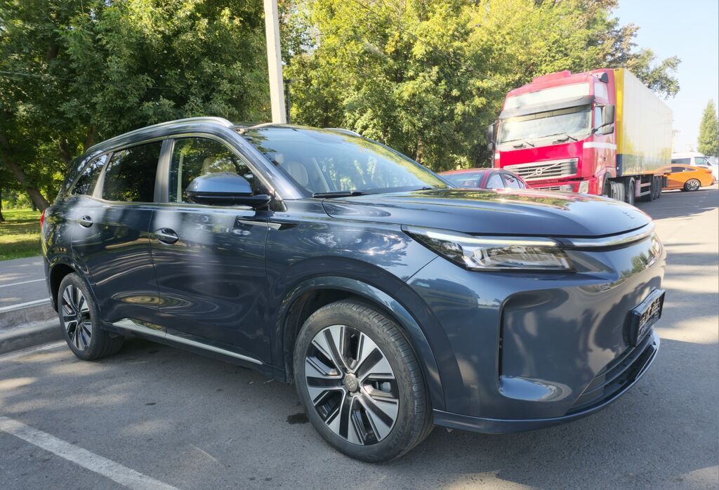 Dongfeng : 2024 г., 1.5 л, Автомат, Электромобиль, Кроссовер: фото 2