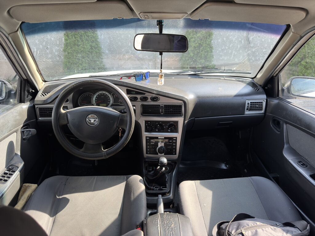 Daewoo Nexia: 2012 г., 1.6 л, Механика, Бензин, Седан: фото 7