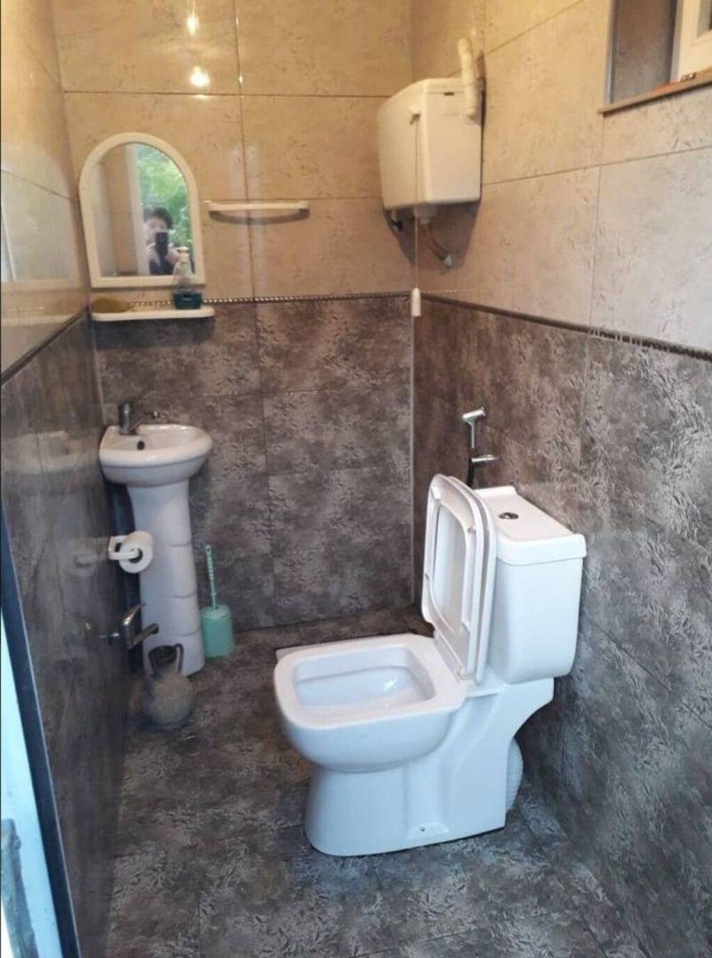 Albalı 4 otaqlı, 90 kv. m, Orta təmir