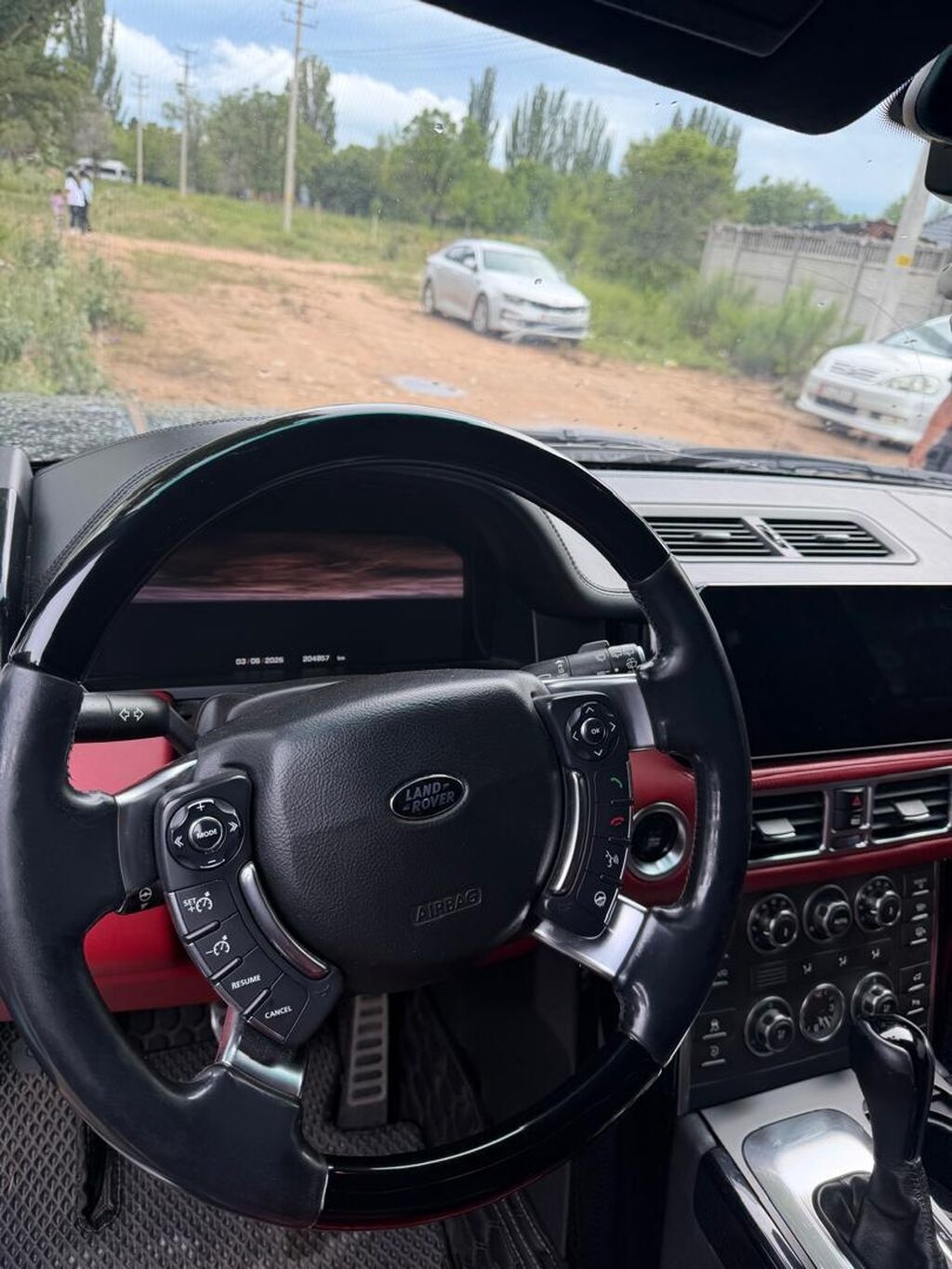 Land Rover Range Rover: 2010 г., 5 л, Автомат, Бензин, Внедорожник: фото 6