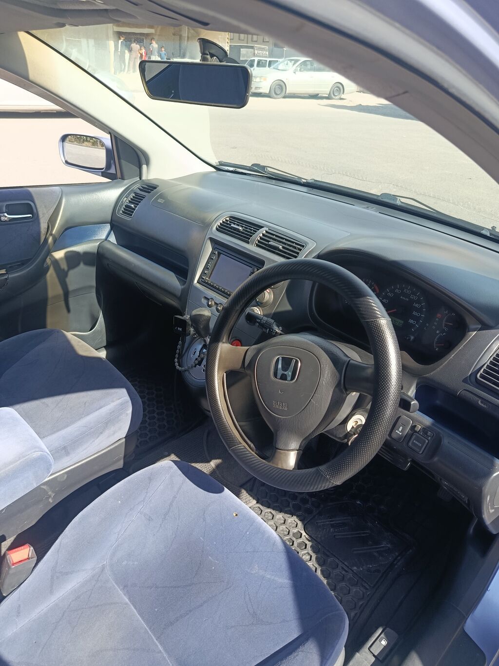 Honda Civic: 2002 г., 1.7 л, Механика, Бензин, Хэтчбэк: фото 8