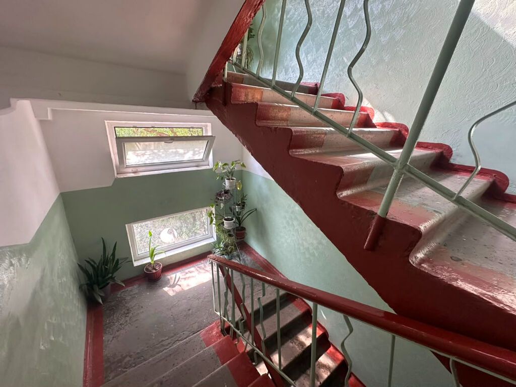 2 комнаты, 44 м², 3 мкр 104 серия, 1 этаж, Требуется ремонт: фото 3