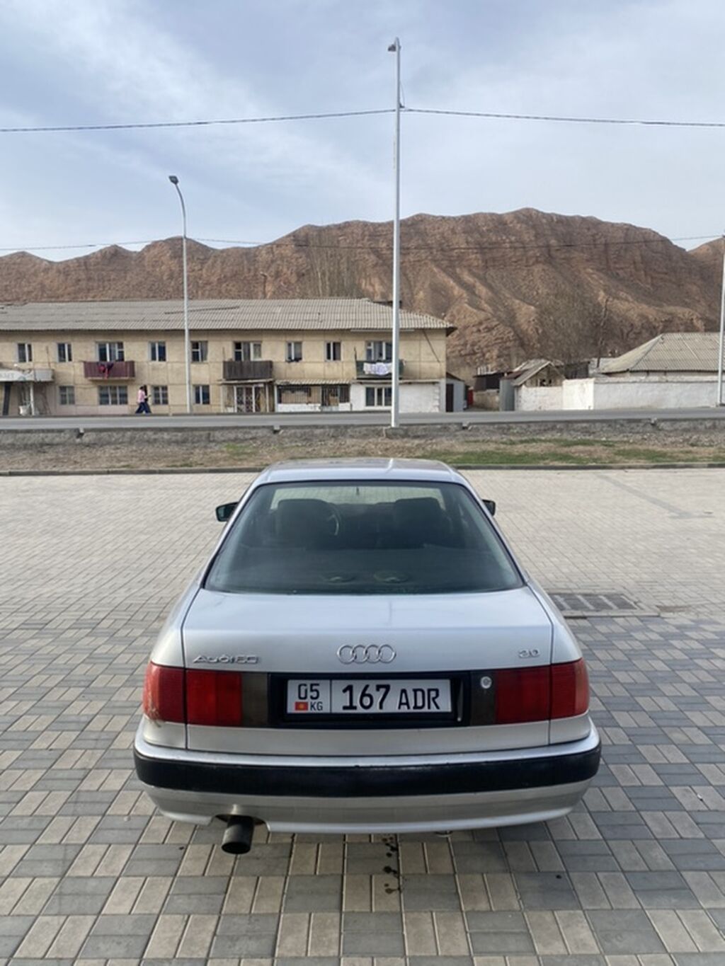 Audi 80: 1992 г., 2 л, Механика, Бензин, Седан: фото 6