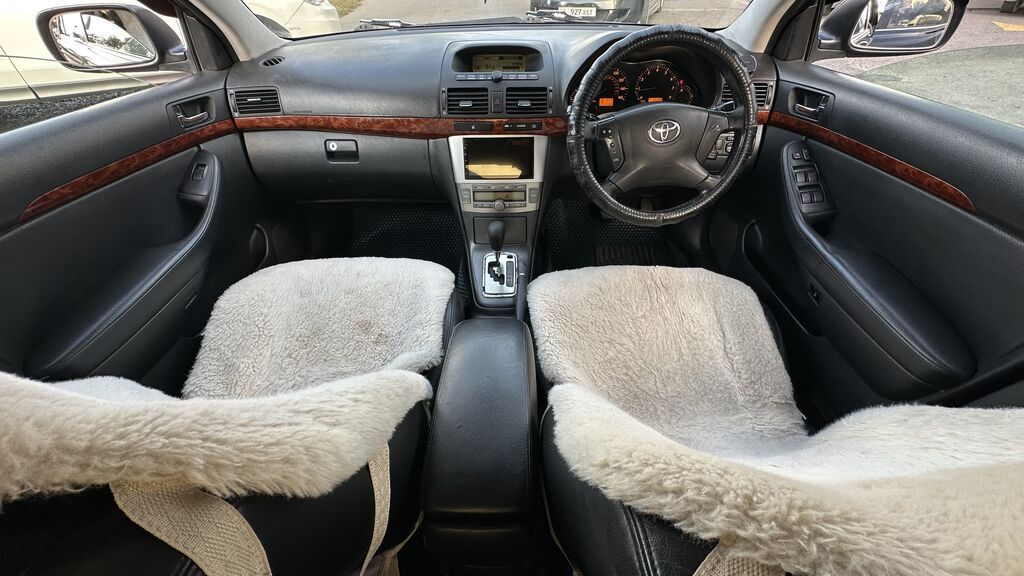 Toyota Avensis: 2004 г., 2.4 л, Автомат, Бензин, Седан: фото 5
