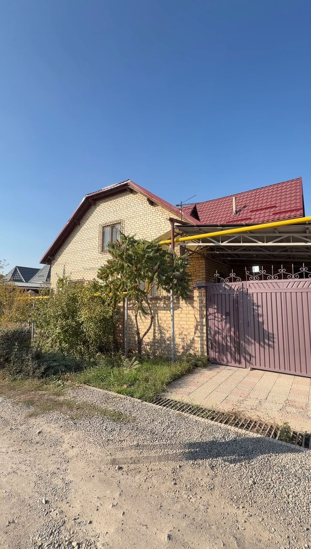 6 комнат и более, 250 м², Бишкек, ул. Баха / Гагарина: фото 1