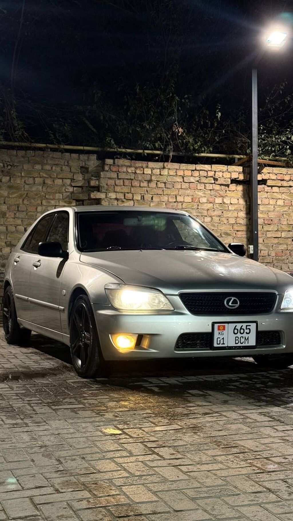Lexus IS: 2002 г., 2 л, Автомат, Бензин, Седан: фото 3