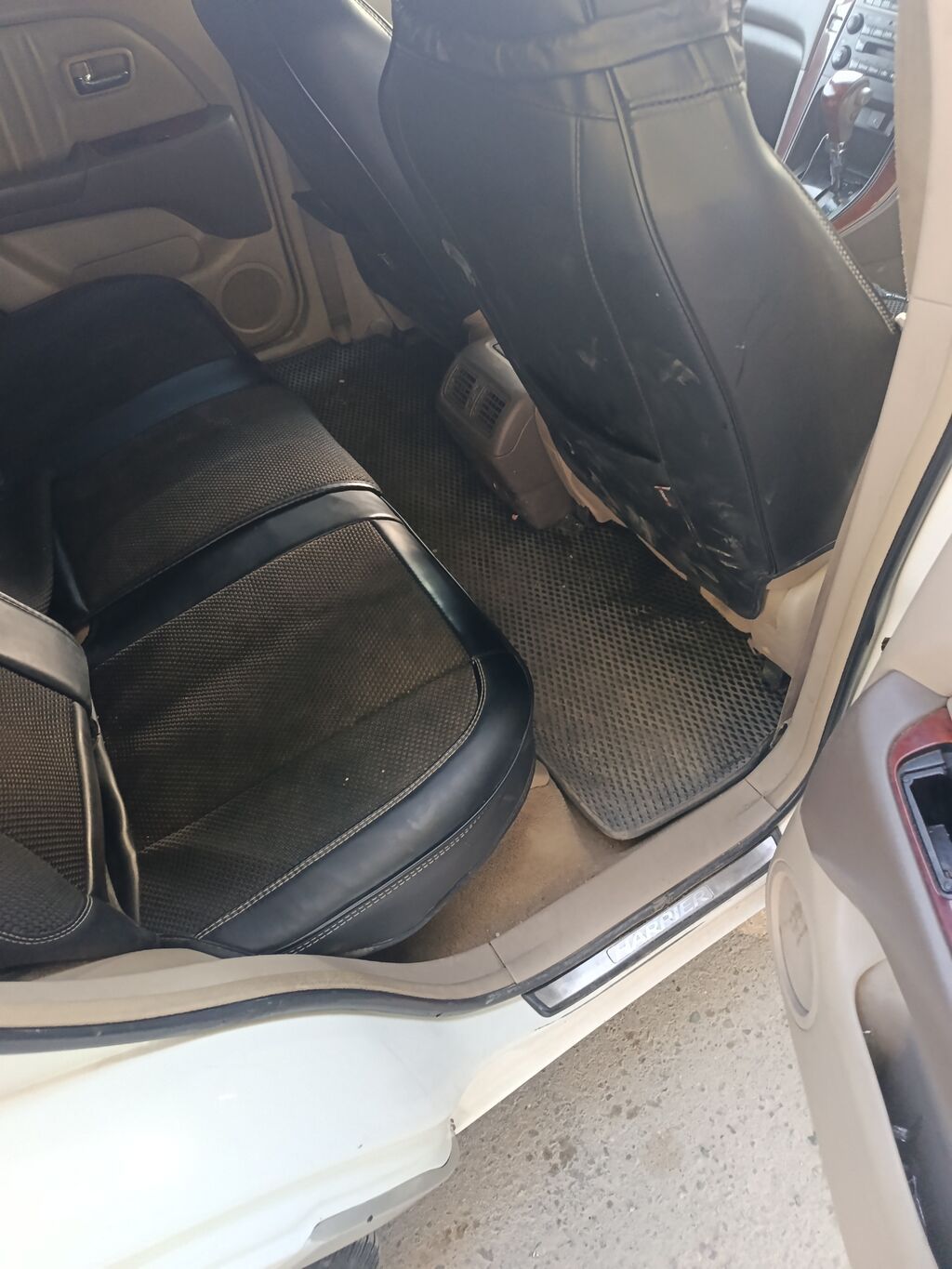Toyota Harrier: 2002 г., 2.4 л, Автомат, Газ, Кроссовер: фото 2