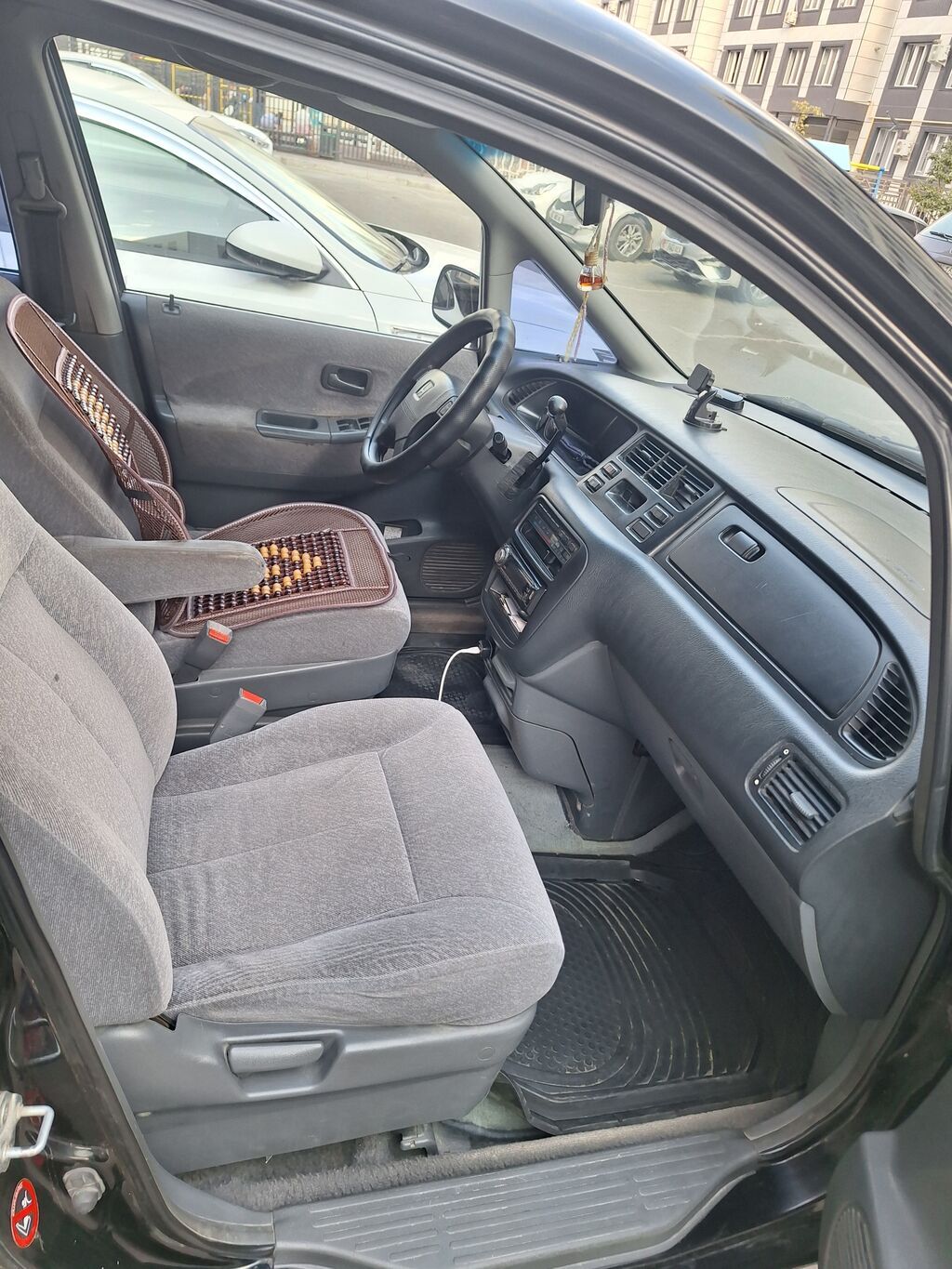 Honda Shuttle: 1996 г., Автомат, Бензин, Минивэн: фото 2