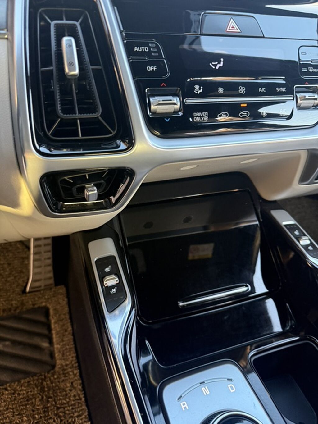 Kia Sorento: 2021 г., 1.6 л, Автомат, Гибрид, Кроссовер: фото 8
